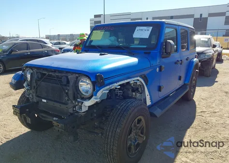 2020 Jeep Wrangler Unlimited Sahara 4X4 из США, поврежденный, VIN 1C4HJXEN0LW267931